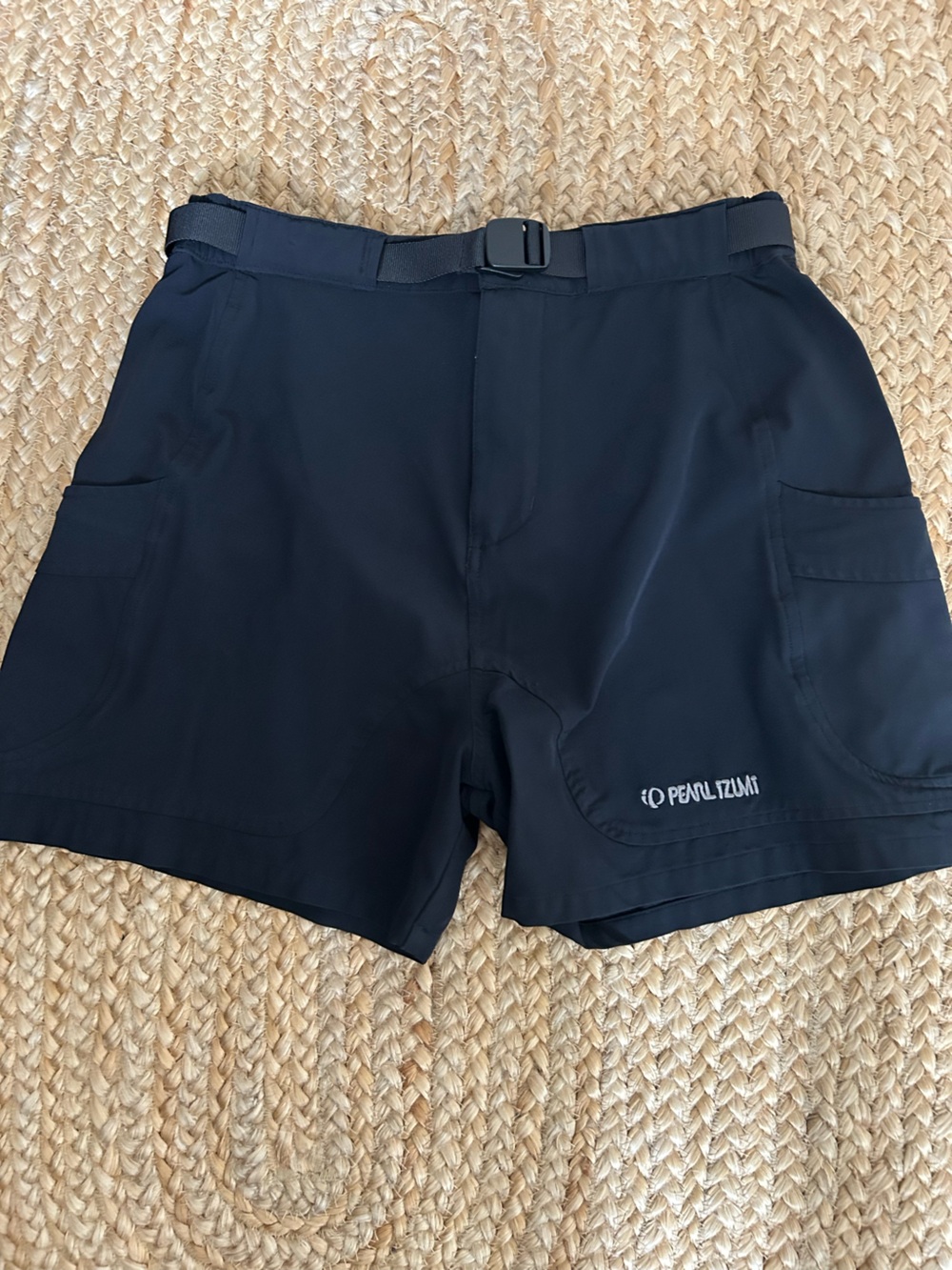 Pearl Izumi Black Women's Athletic Cycling Shorts with Integrated Belt